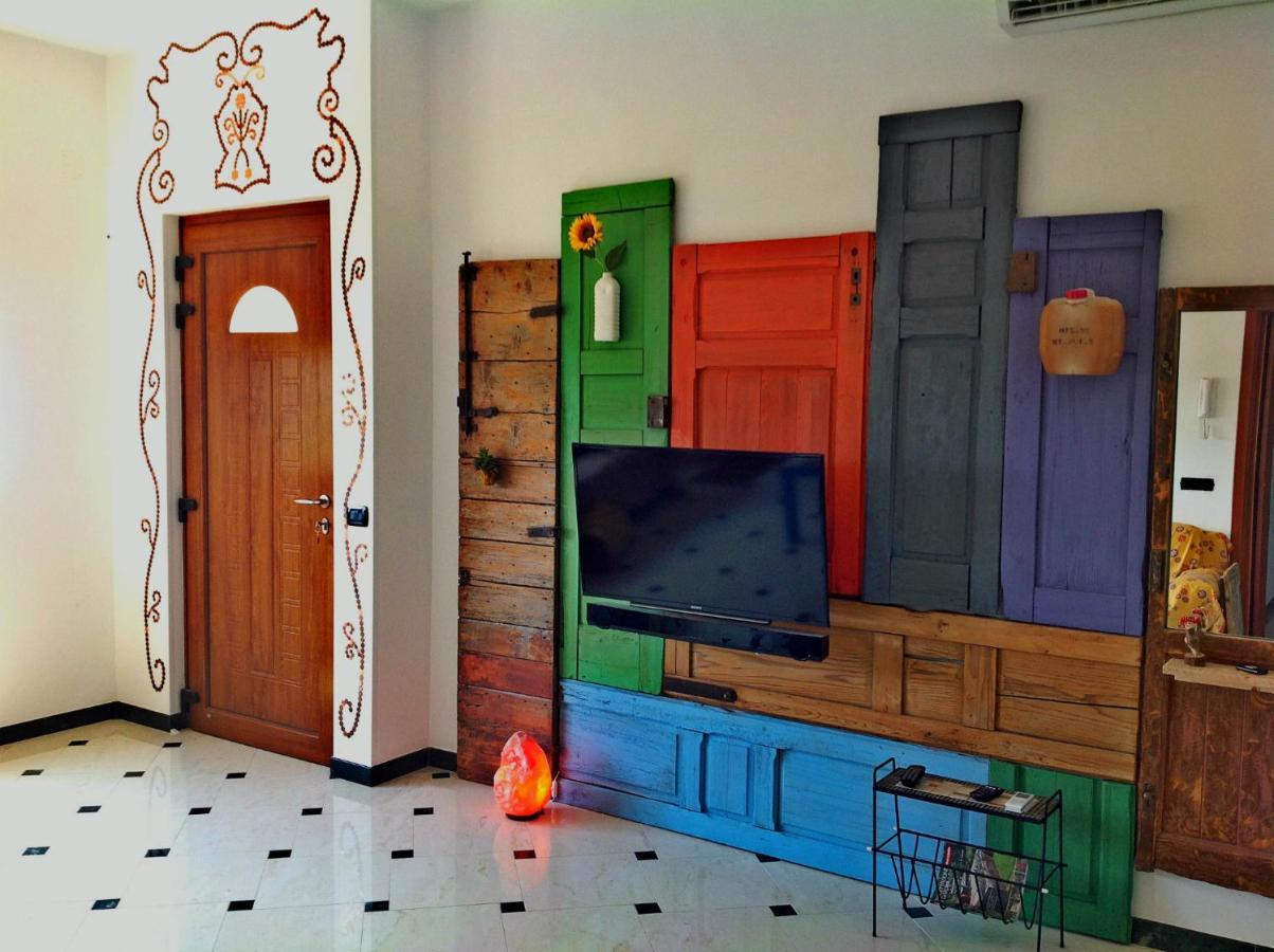 Art Rooms Joyful People Alberobello Bagian luar foto