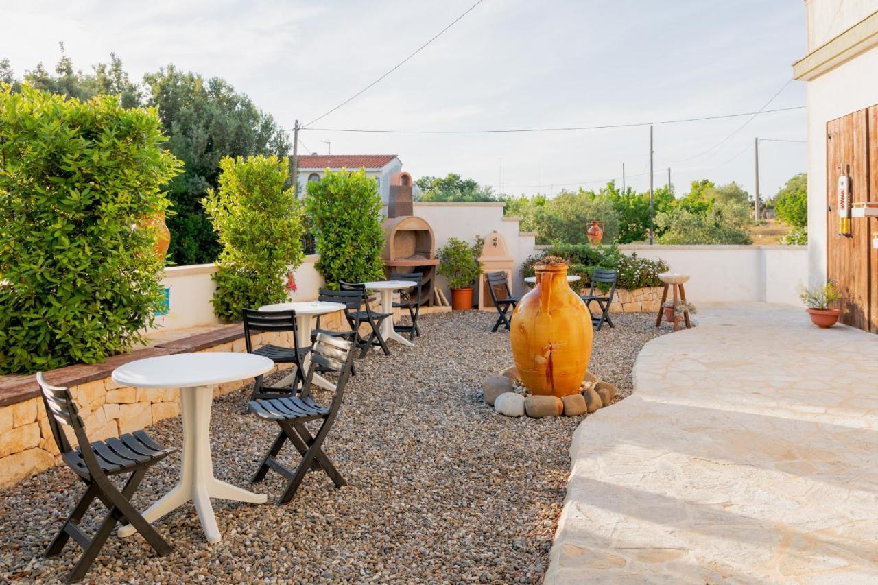 Art Rooms Joyful People Alberobello Bagian luar foto