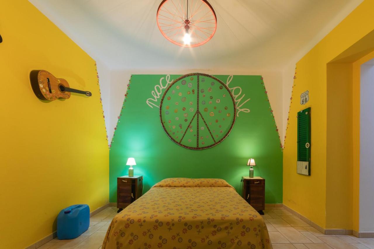 Art Rooms Joyful People Alberobello Bagian luar foto